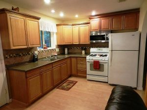 Do I Have to Redo my Kitchen Floor Before Refacing my Kitchen Cabinets?